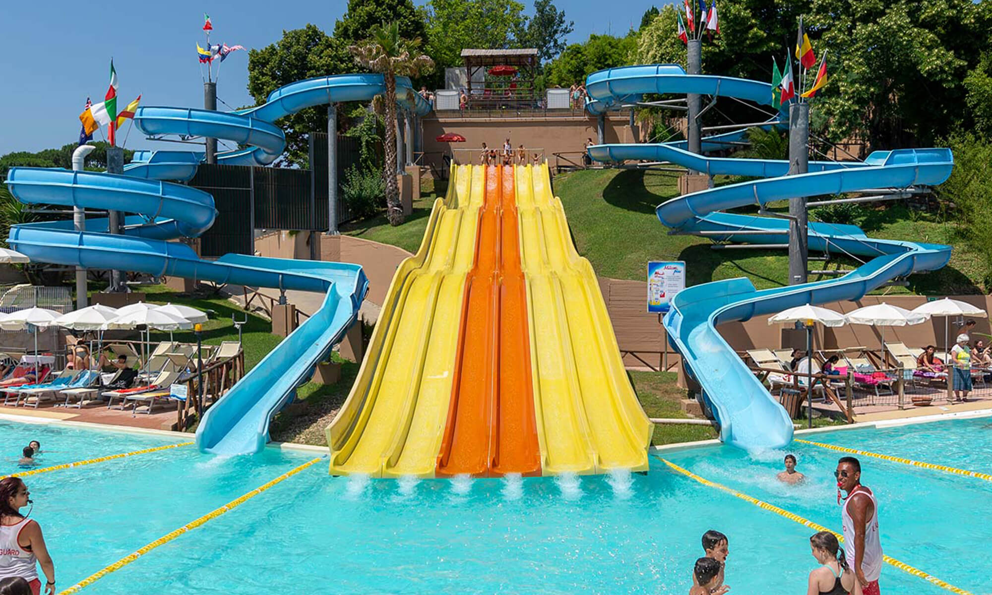 Hydromania water park in Rome