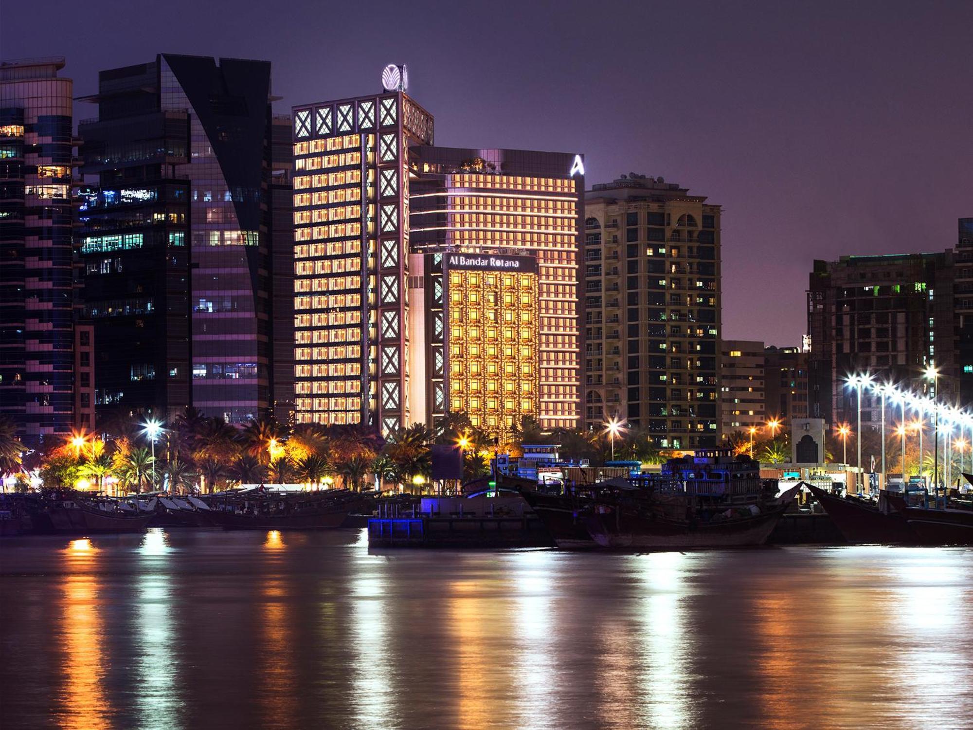 Al Bandar Rotana Creek Dubai? Night View