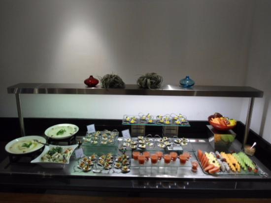 Fairmont Abu Dhabi Gold Executive Club Lounge Food Offerings