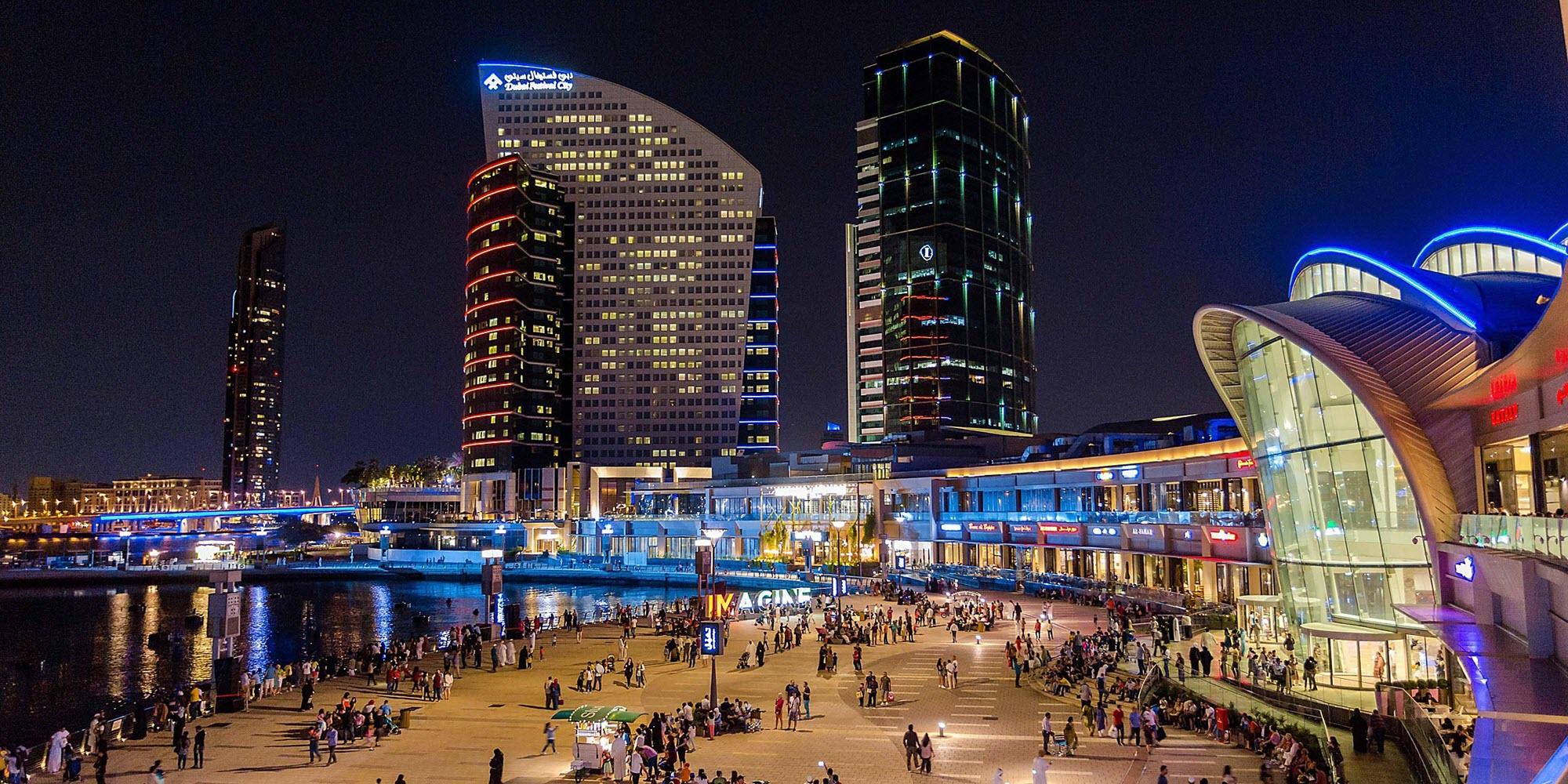  InterContinental Dubai Festival City Night View