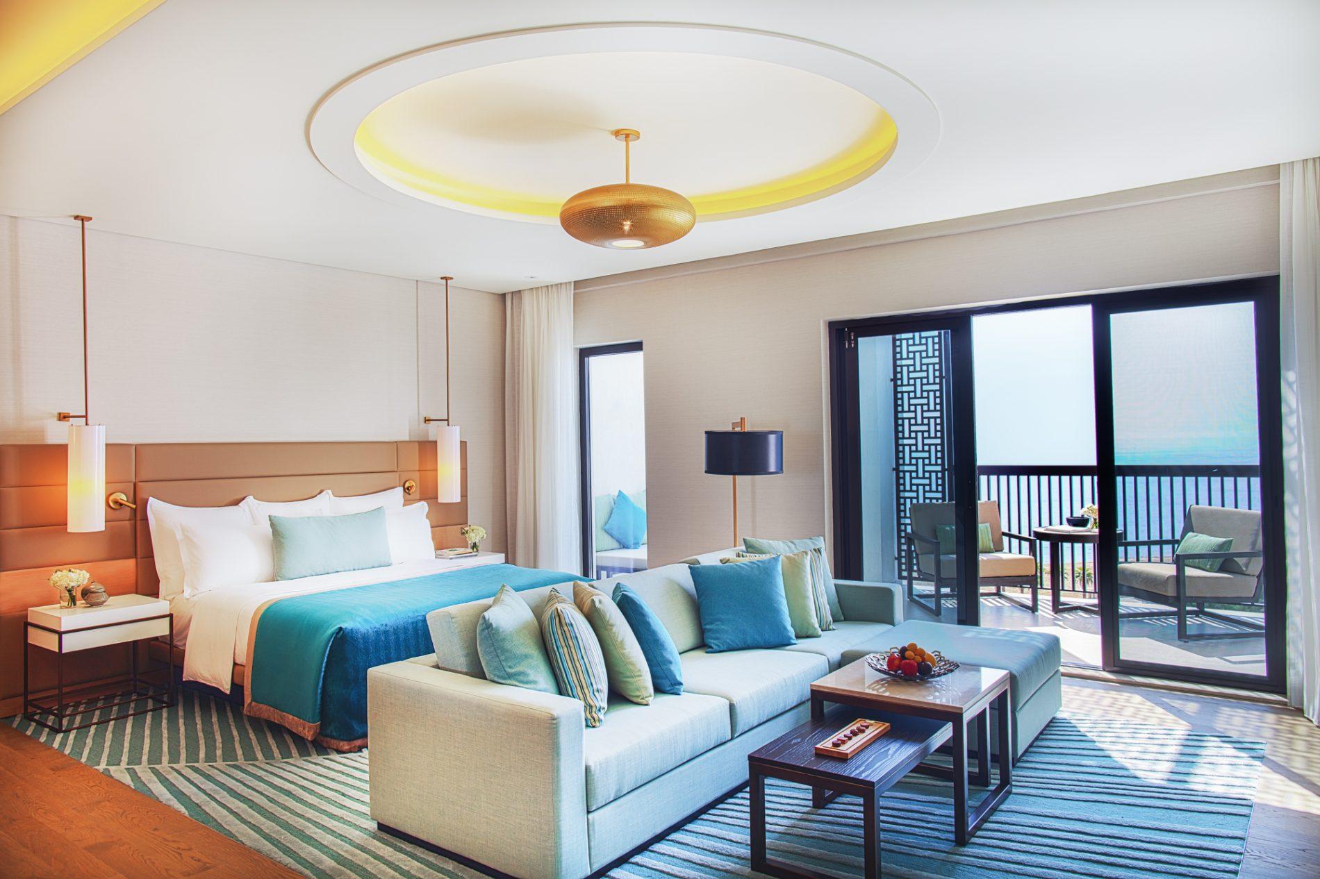 Intercontinental Fujairah Resort Larger King Bedroom