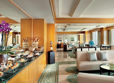 Ritz Carlton DIFC Dubai Executive Club Lounge