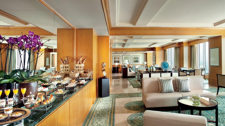 Ritz Carlton DIFC Dubai Club Lounge