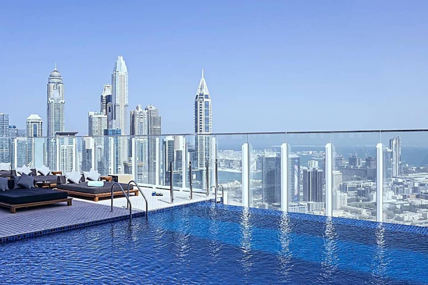 Taj Jumeirah Lake Towers Dubai? Swimming Pool