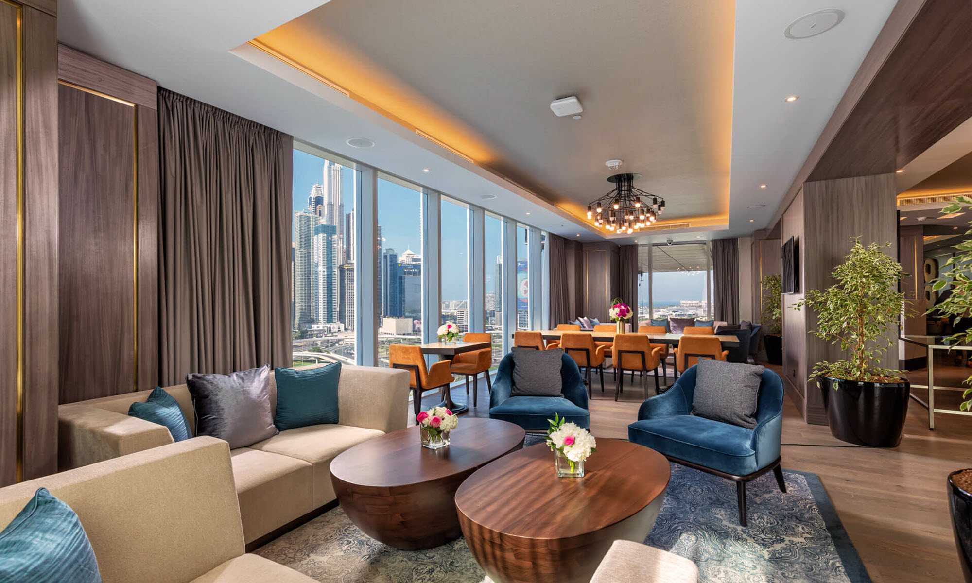 Taj Jumeirah Lake Towers Dubai Executive Club Lounge
