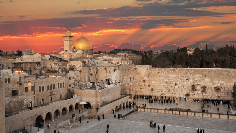 Everything you need to know to plan an unforgettable family vacation to Israel