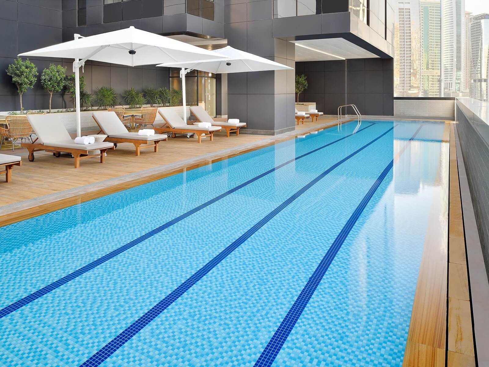 Crowne Plaza Dubai Marina Swimming Pool