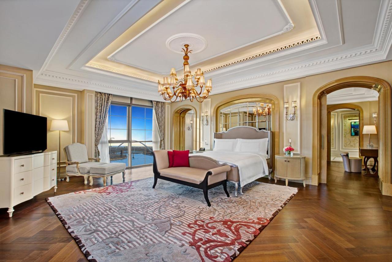 Habtoor Palace Dubai Luxury Bedroom