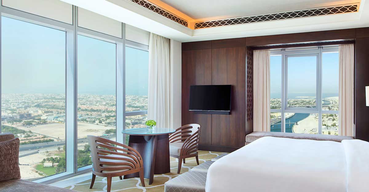 Hilton Dubai-Al Habtoor City Chairman Suite Bedroom