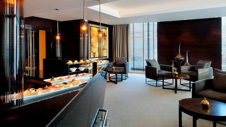 JW Marriott Marquis Hotel Dubai Club Lounge