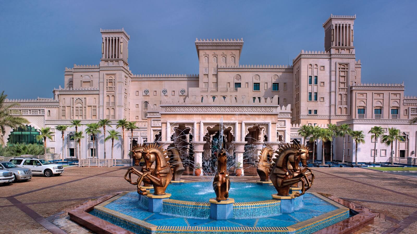 Jumeirah Al Qasr Hotel Exterior