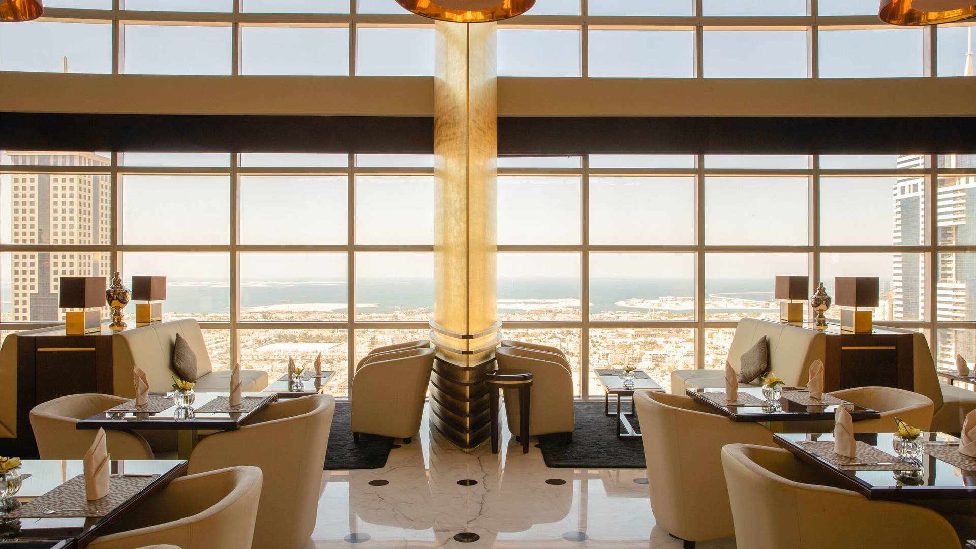 Jumeirah Emirates Towers Executive Club Lounge