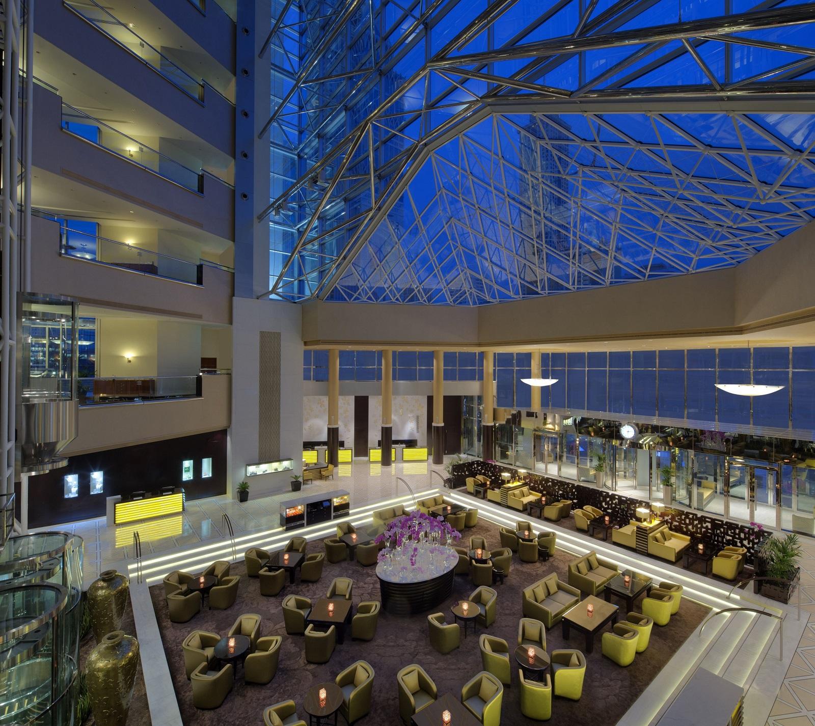 Jumeirah Emirates Towers Lobby