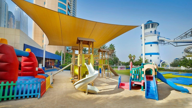 Le Meridien Mina Seyahi Beach Resort and Waterpark Kids Club