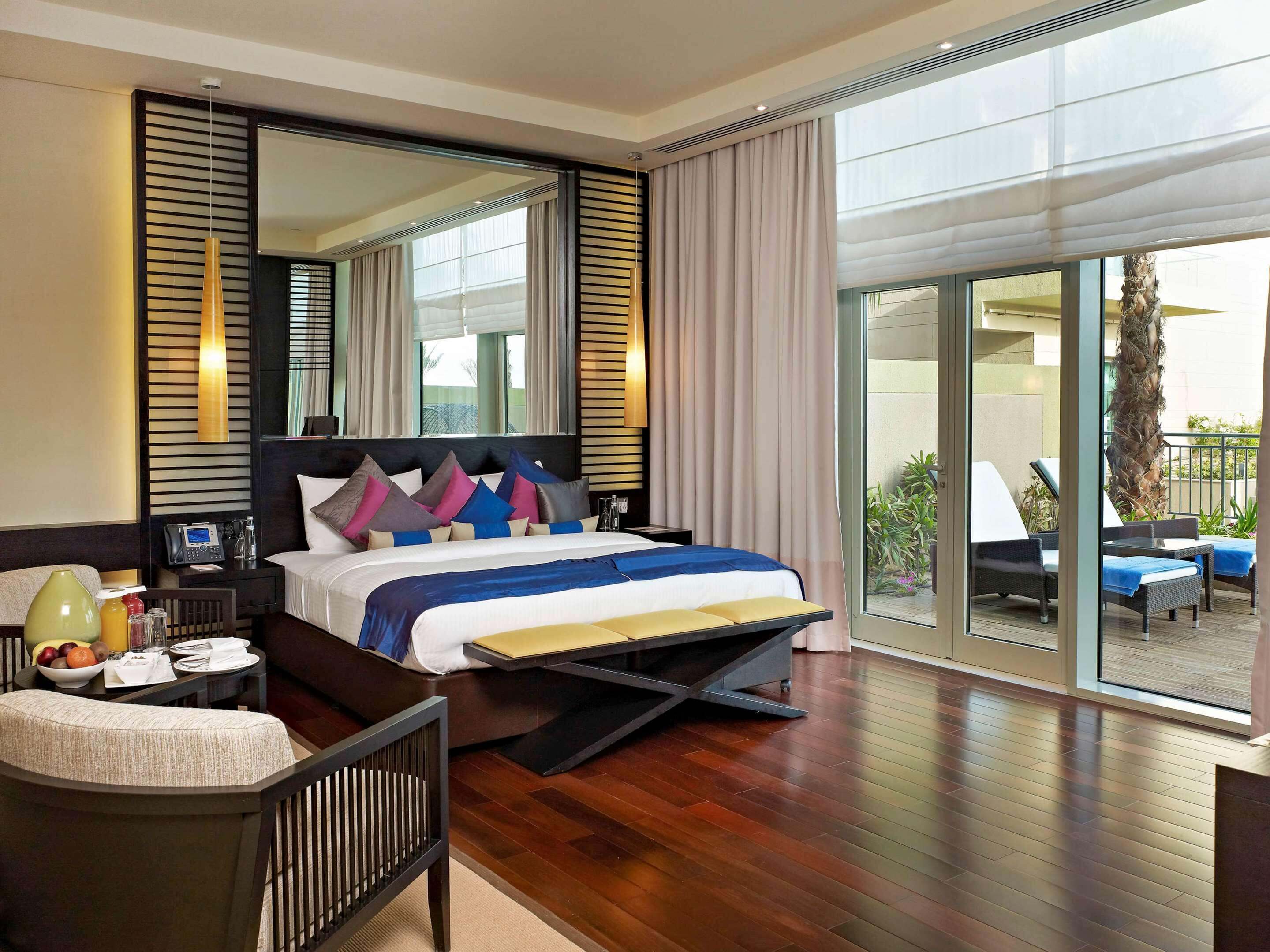 Rixos The Palm Hotel and Suites Bedroom