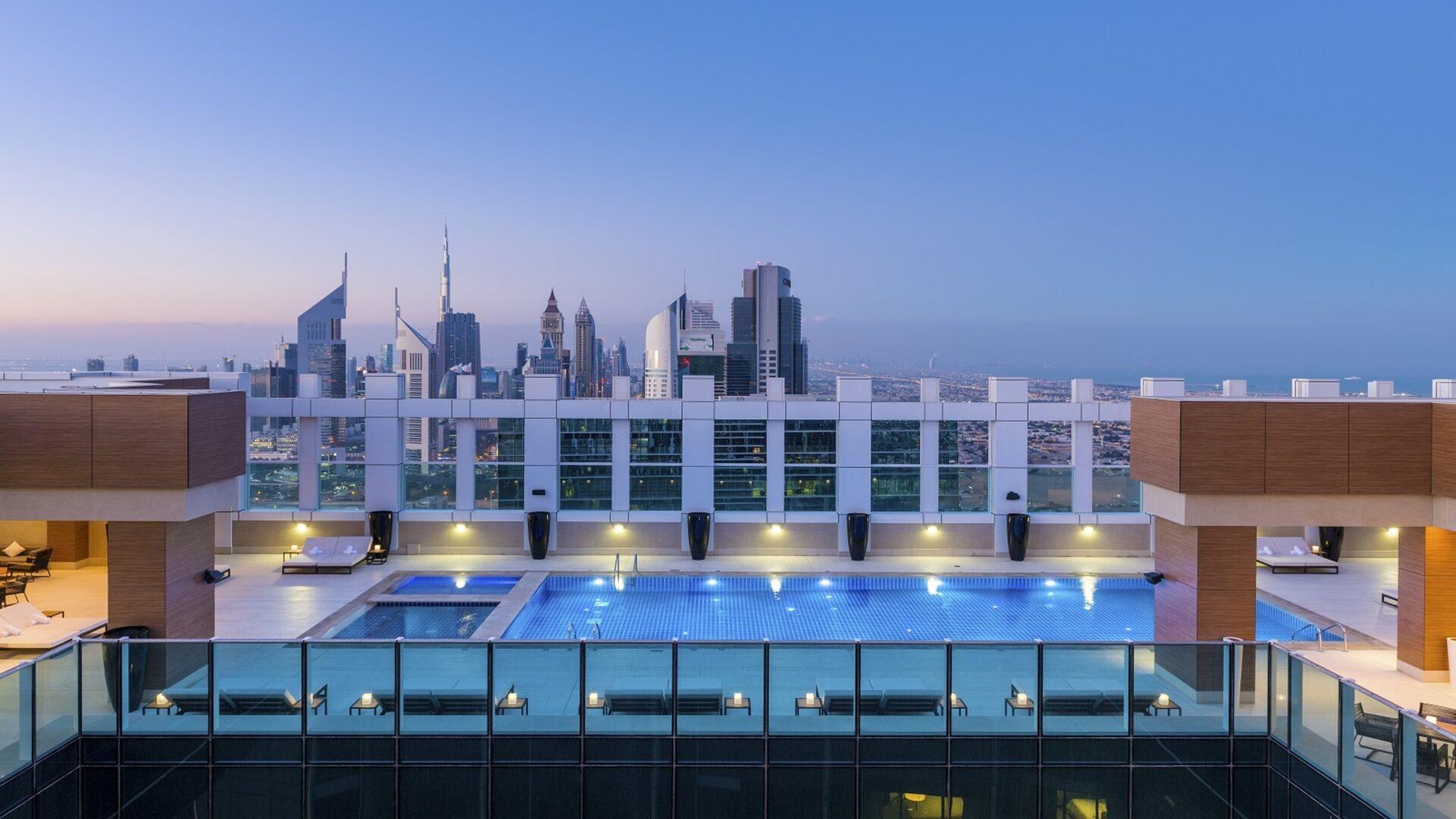 Sheraton Grand Hotel Dubai Rooftop