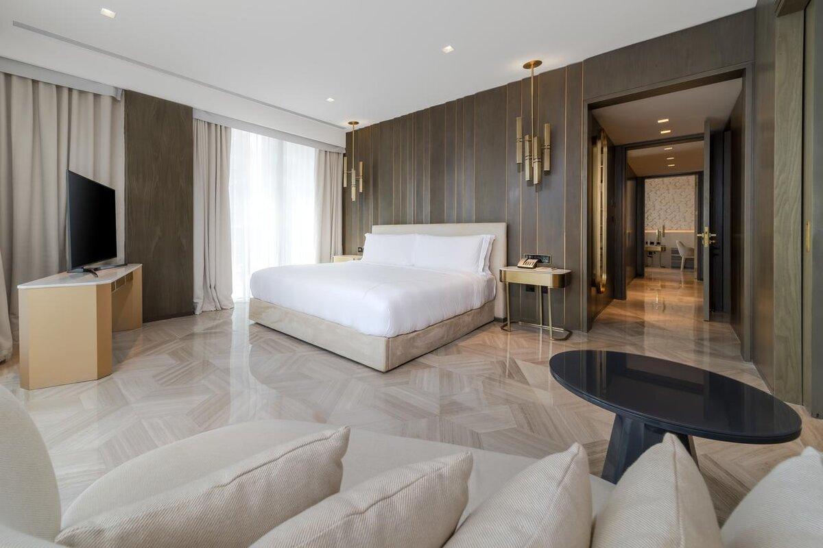 FIVE Palm Jumeirah Dubai Luxury Bedroom