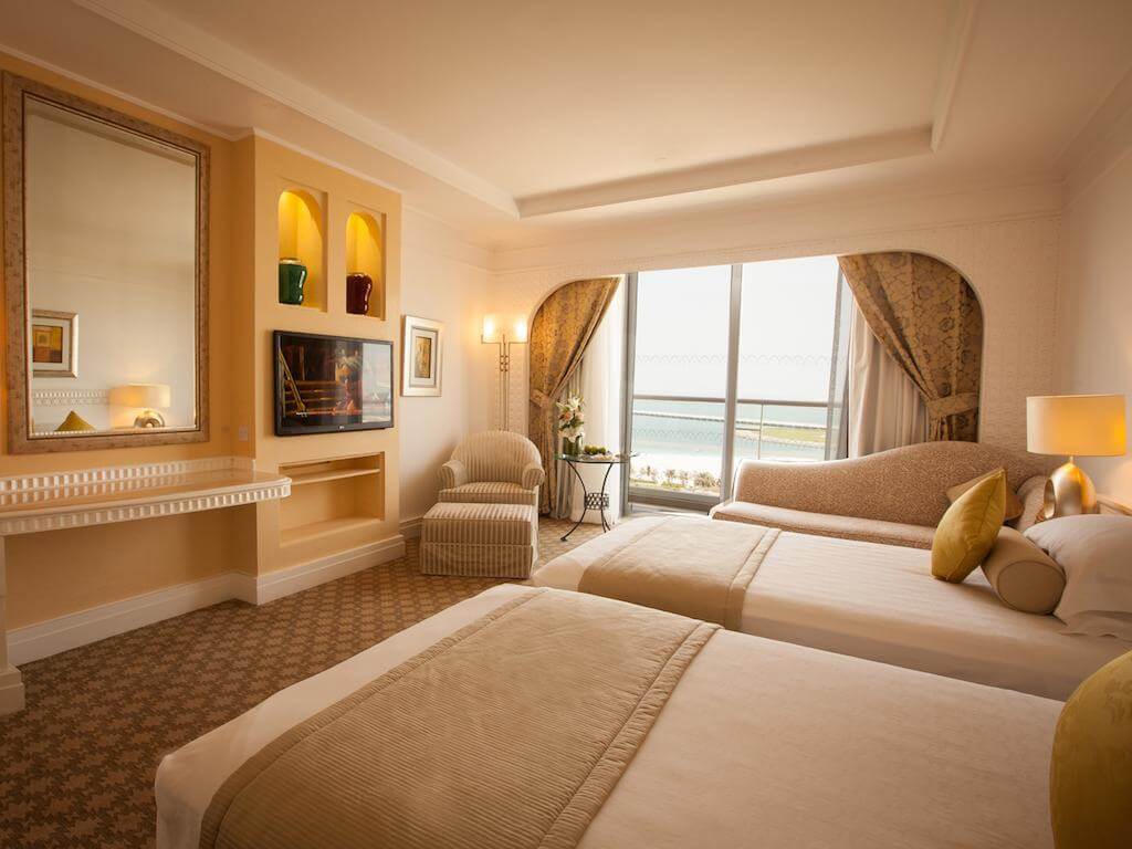 Habtoor Grand Resort Twin Bedroom