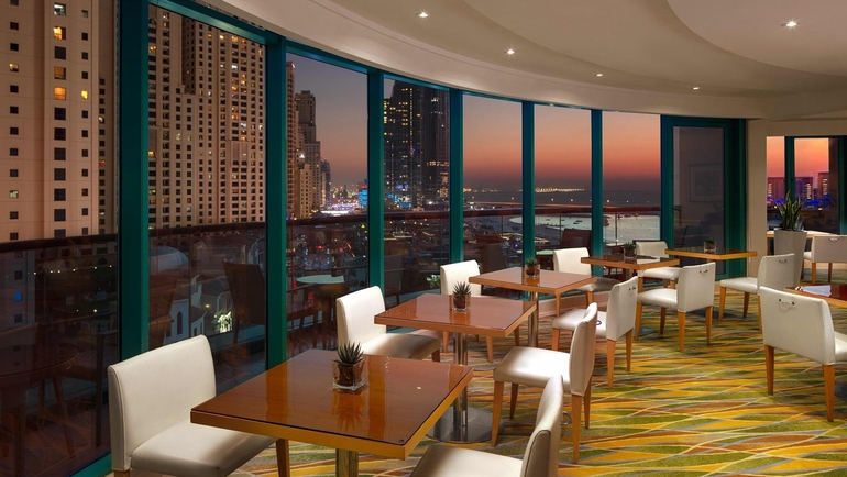 Hilton Dubai Jumeirah Executive Club Lounge
