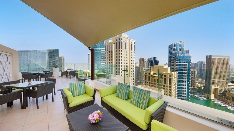 Hilton Dubai the Walk Executive Club Lounge