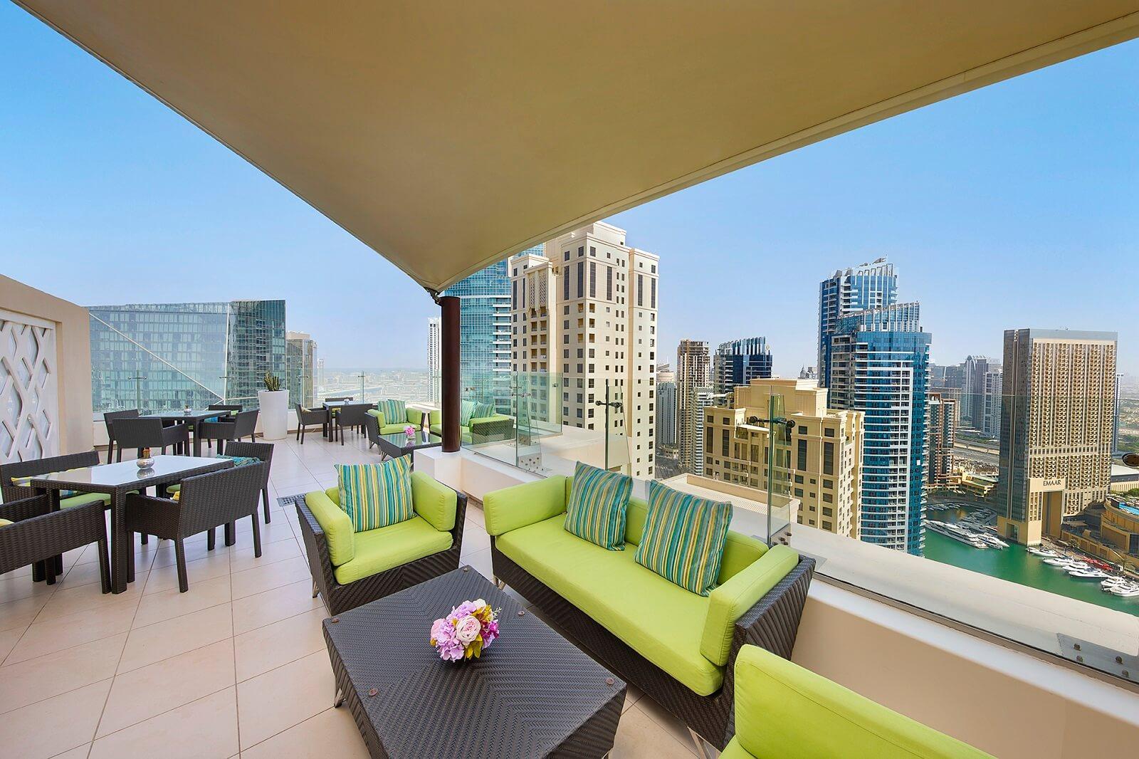Hilton Dubai The Walk Club Lounge Outdoor Terrace