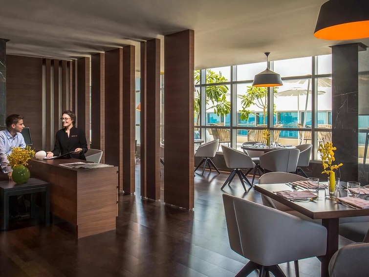 InterContinental Dubai Marina Executive Club Lounge