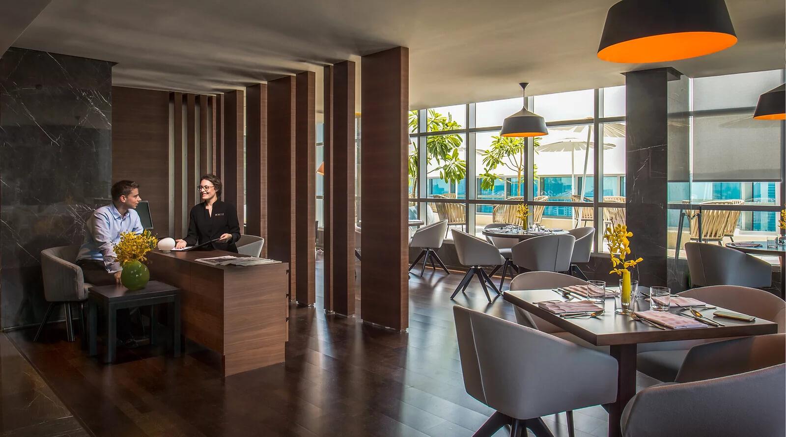 InterContinental Dubai Marina Club Lounge Interior