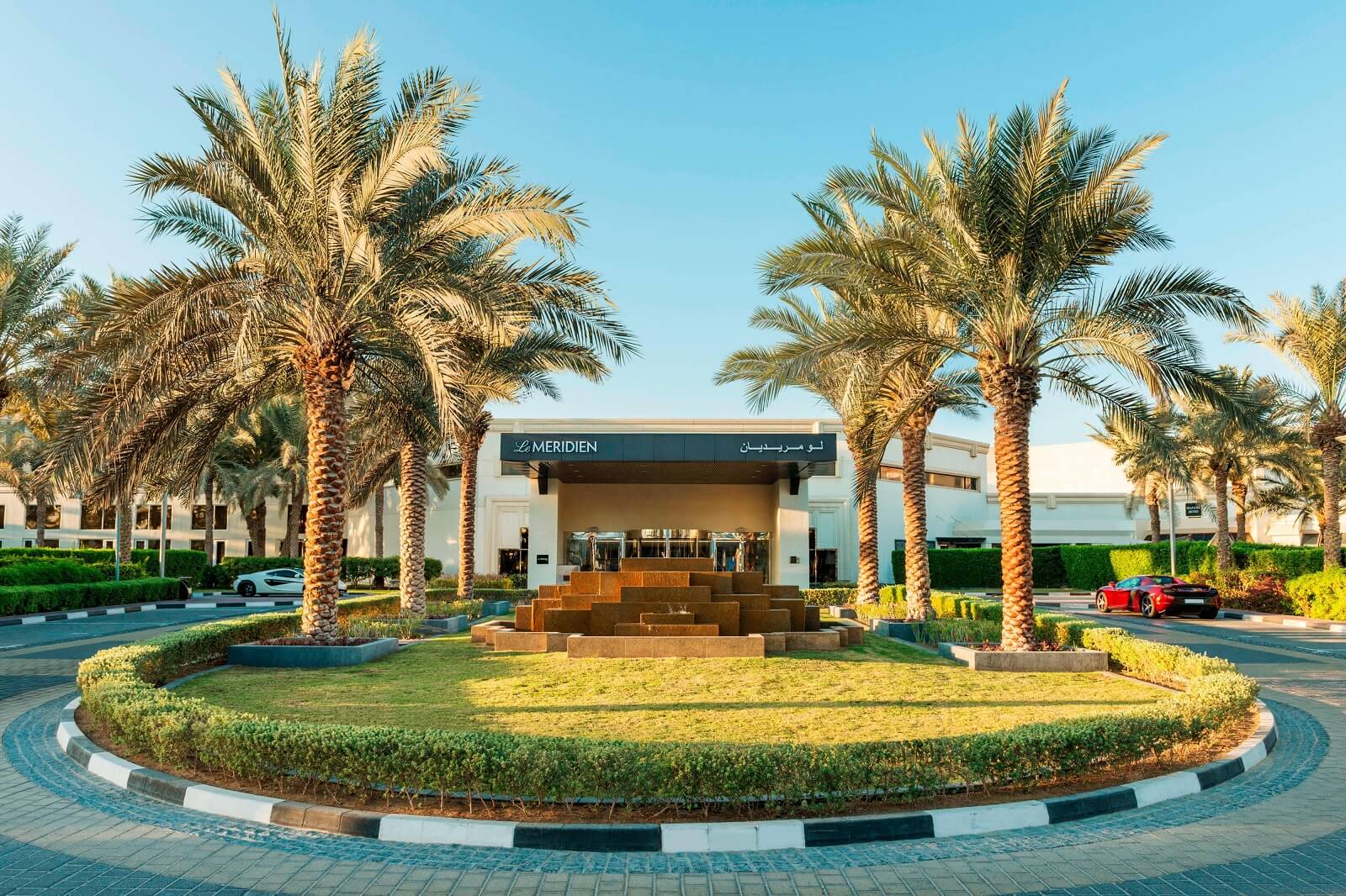 Le Meridien Dubai Hotel and Conference Centre Palm Trees