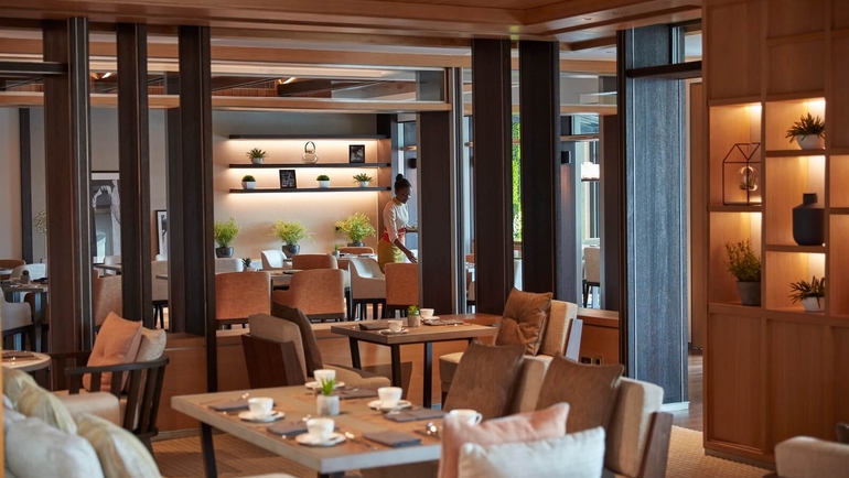 Mandarin Oriental Jumeira, Dubai Executive Club Lounge