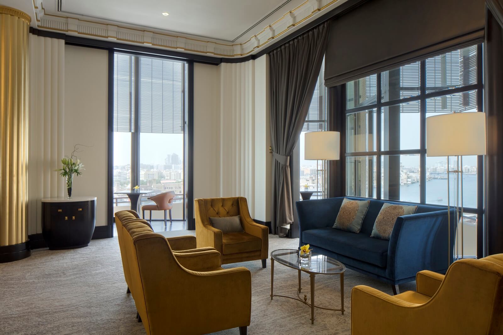 Radisson Blu Hotel Dubai Deira Creek Executive Club Lounge Couches