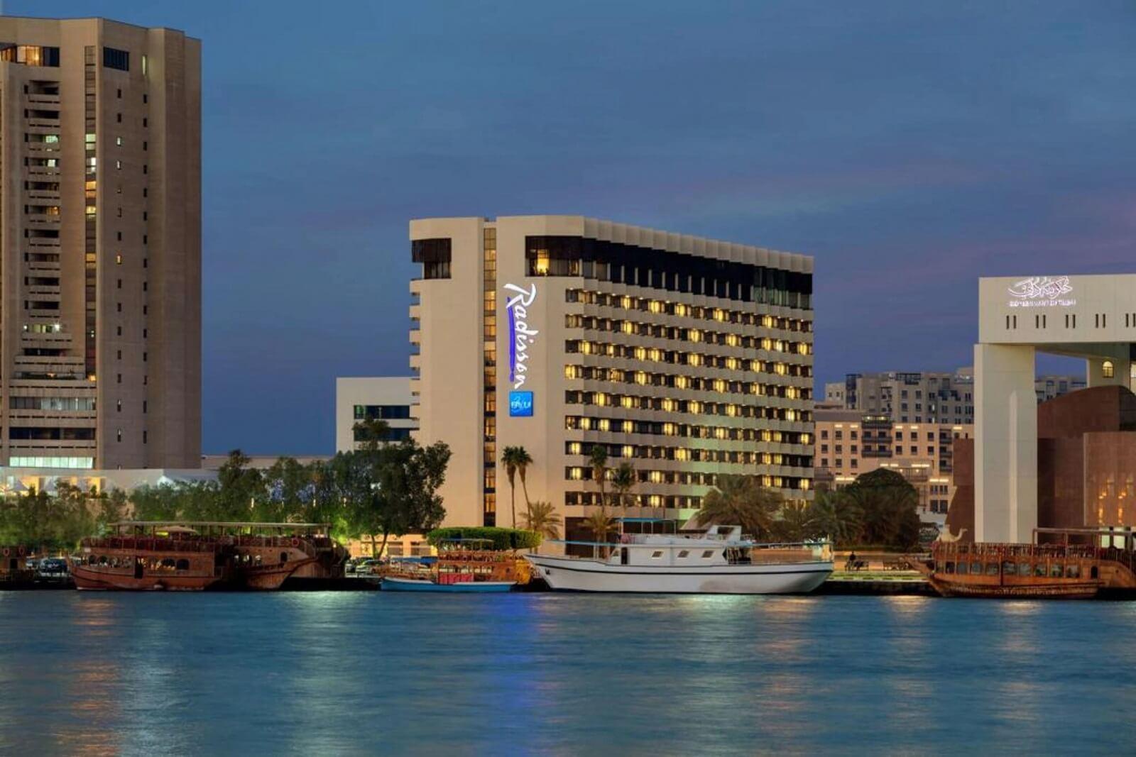 Radisson Blu Hotel, Dubai Deira Creek Exterior