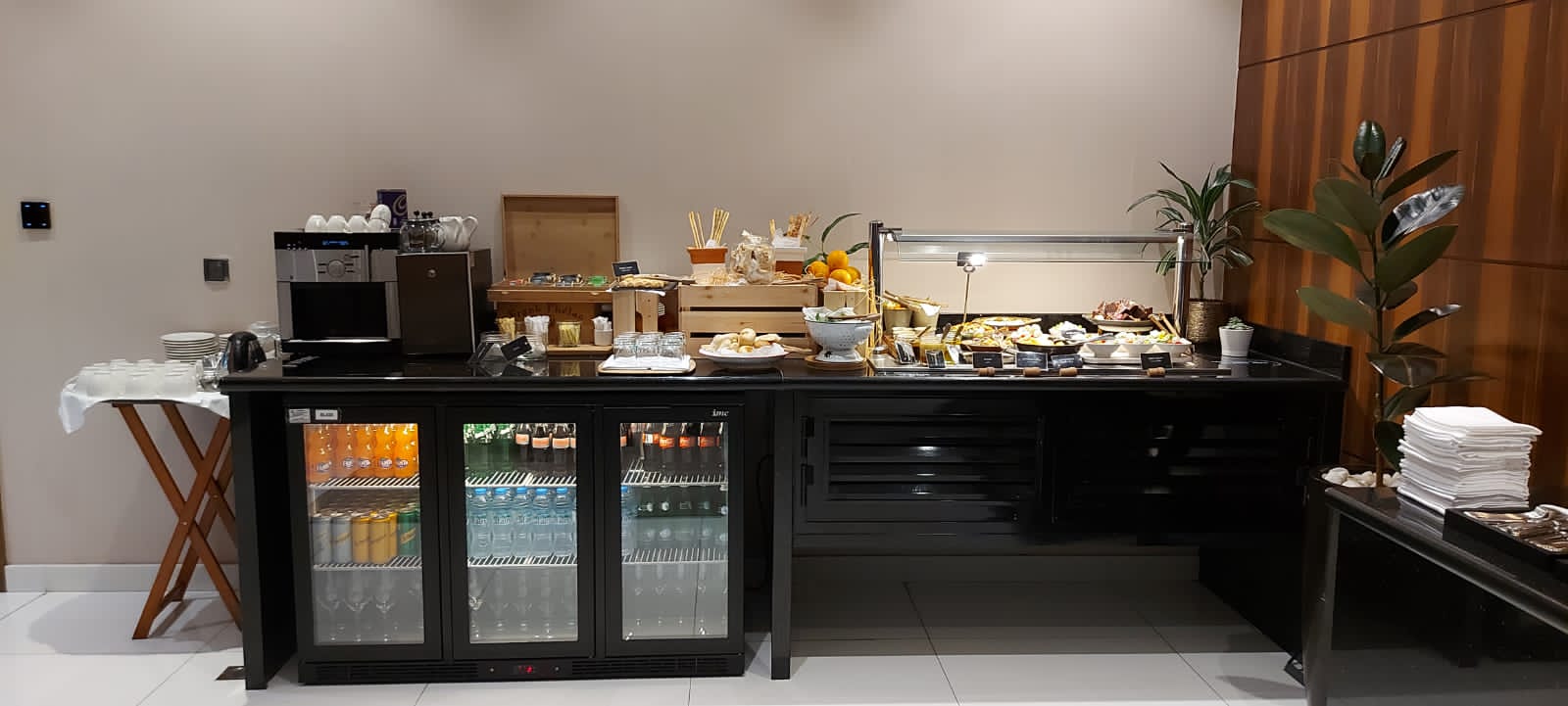 Radisson Blu Hotel Dubai Waterfront Club Lounge Food Offerings