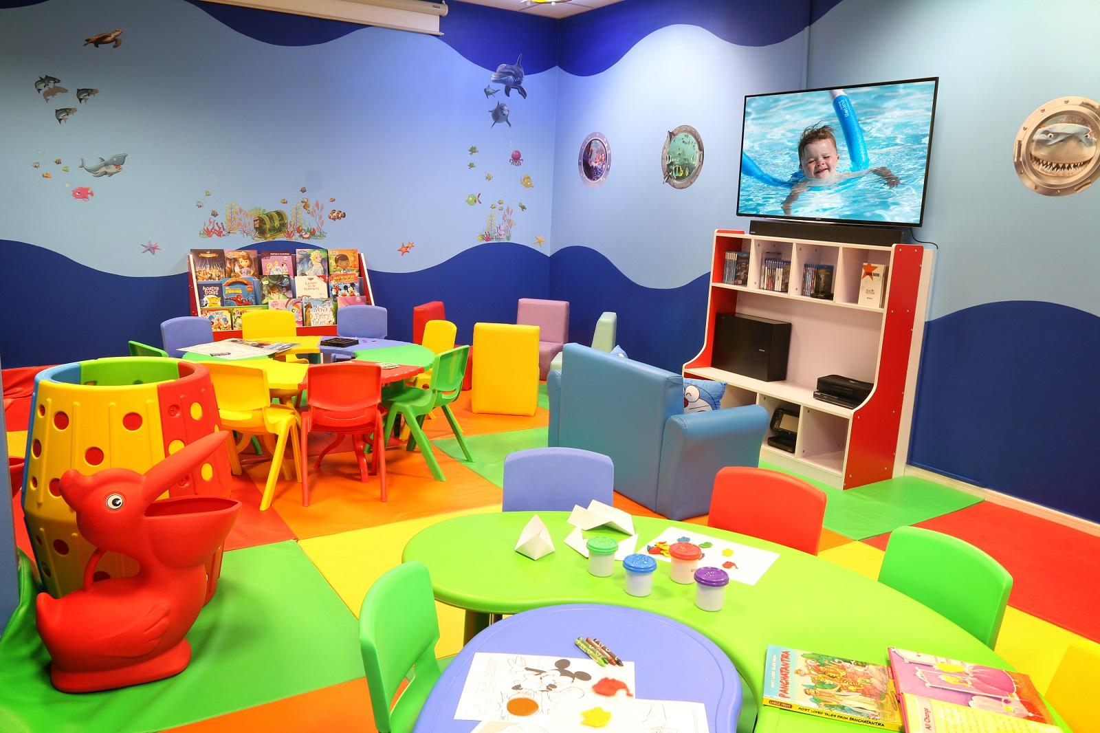 Amwaj Rotana Kids Club Tables