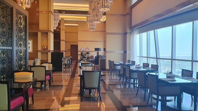 Dusit Thani Abu Dhabi Club Lounge