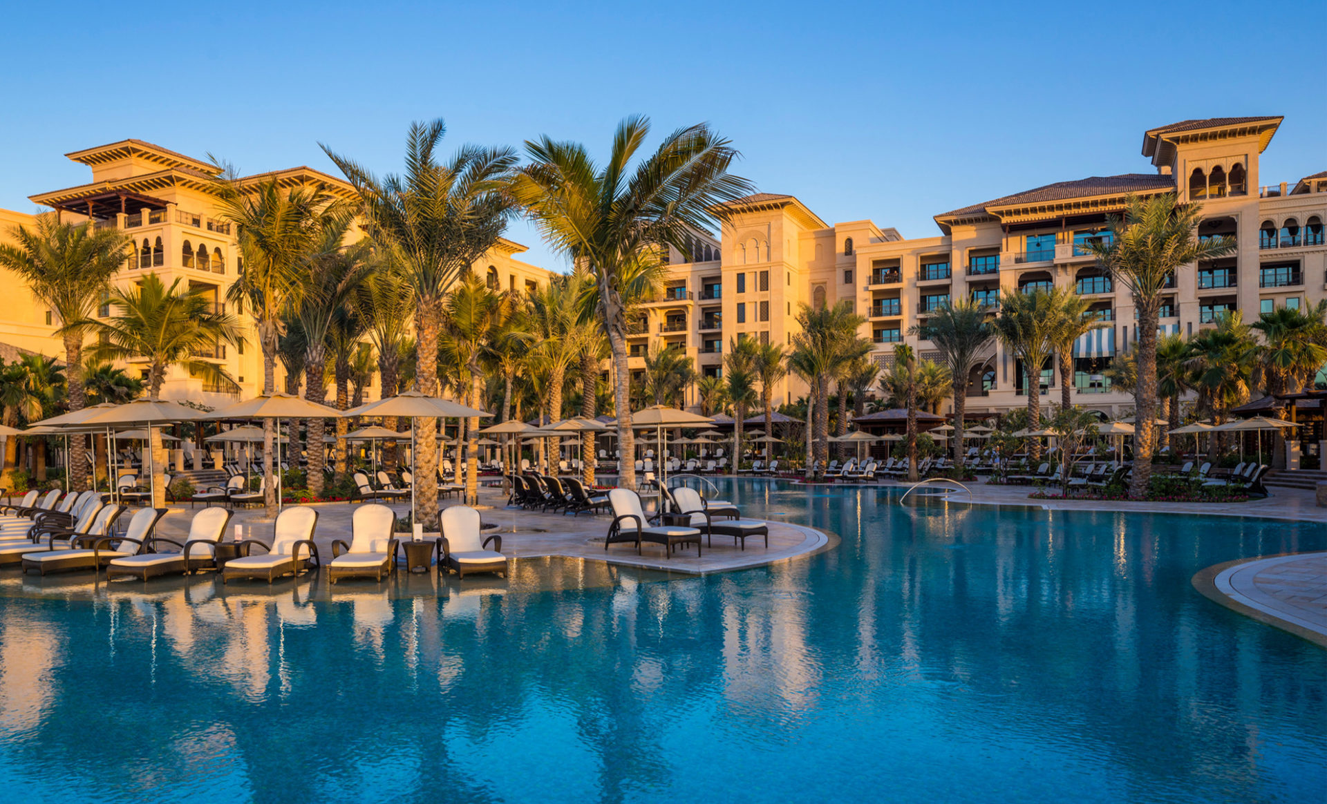 Four Seasons Resort Dubai at Jumeirah Beach Exterior