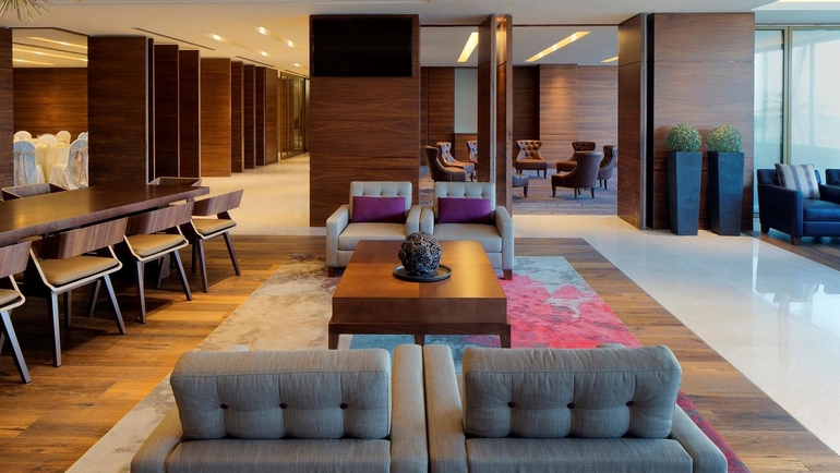 Hyatt Regency Dubai Club Lounge