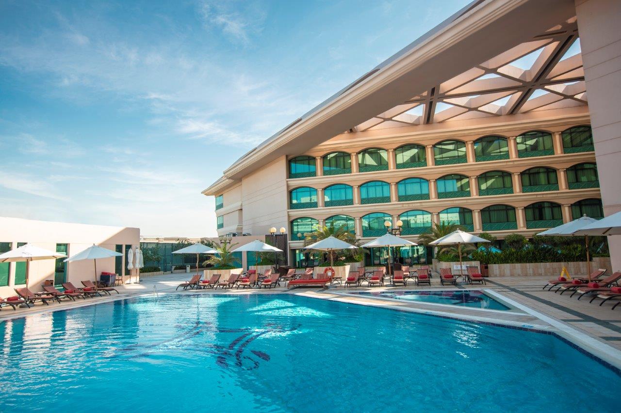Mu00f6venpick Grand Al Bustan Dubai Swimming Pool