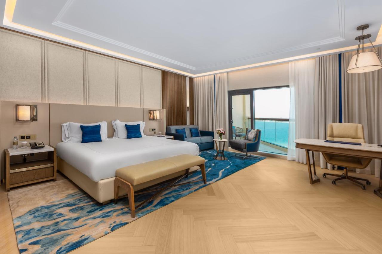 Taj Exotica Resort & Spa, The Palm, Dubai King Bedroom