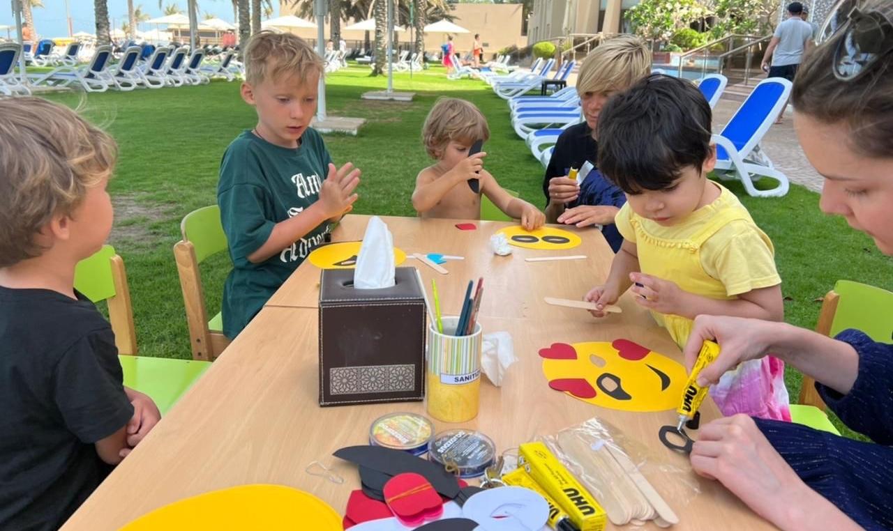 Bahi Ajman Palace Hotel Kids Club Arts & Crafts