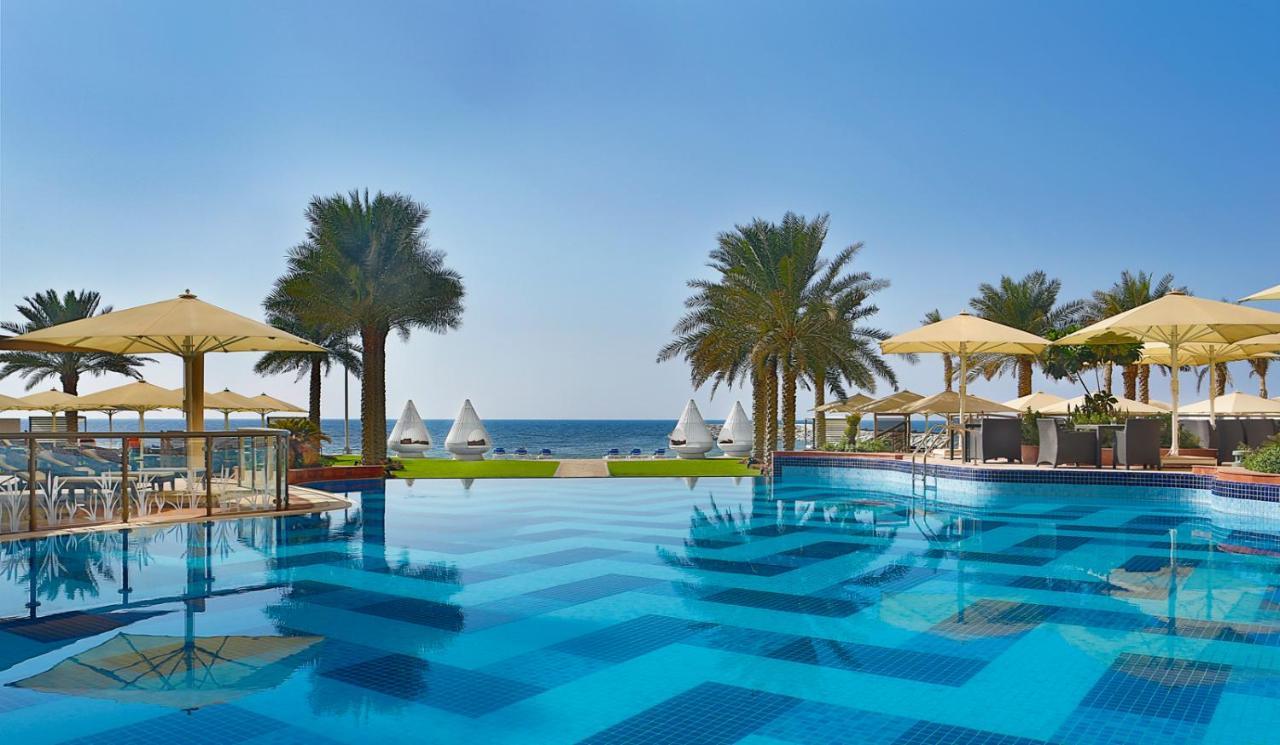 Bahi Ajman Palace Hotel Swimming Pool