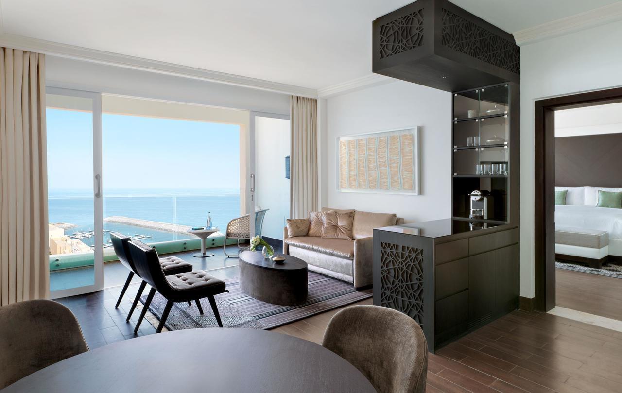 Fairmont Fujairah Beach Resort Suite