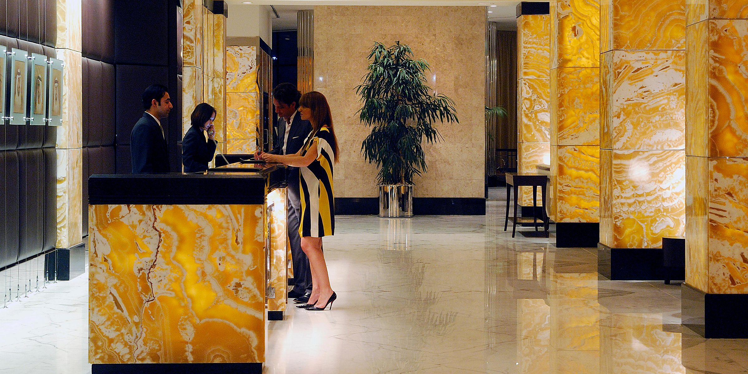 InterContinental Abu Dhabi Lobby