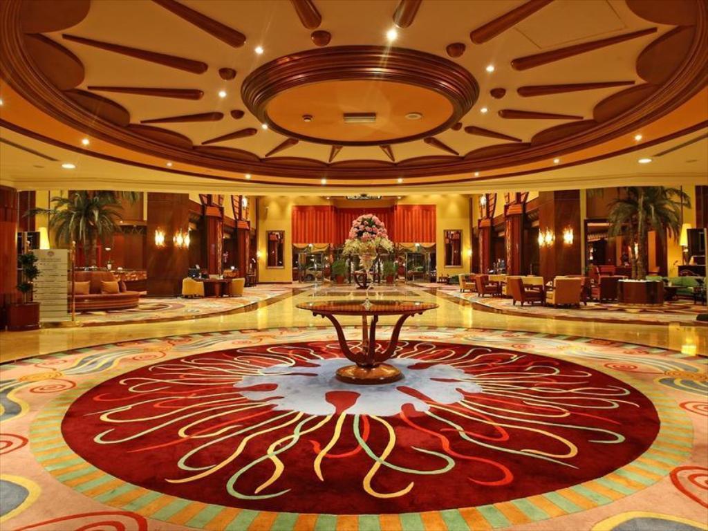 Al Raha Beach Hotel Lobby