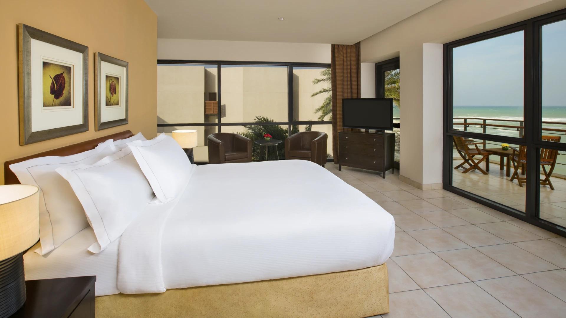 Hilton Kuwait Resort King Bedroom