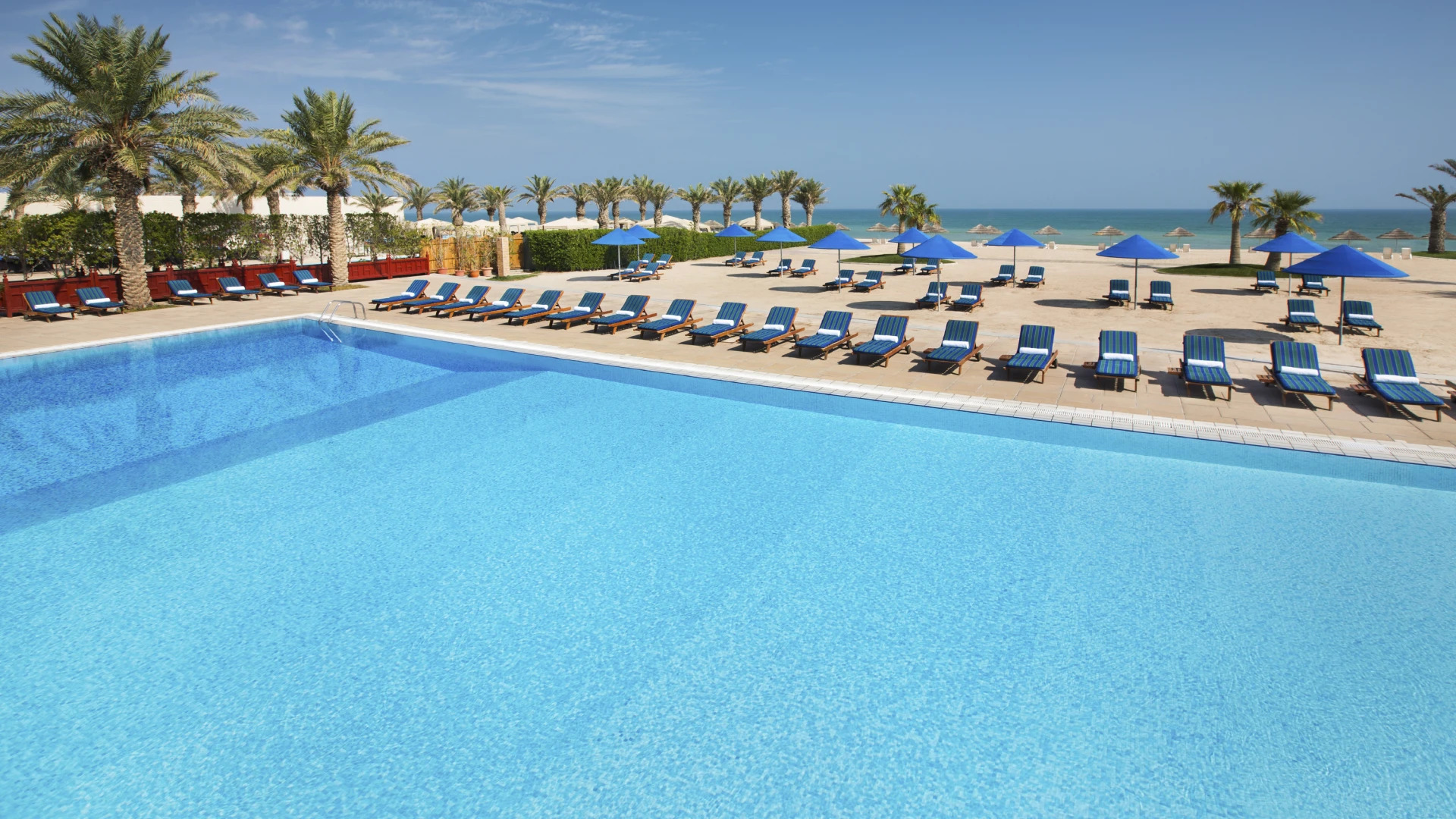 Hilton Kuwait Resort Swimming Pool