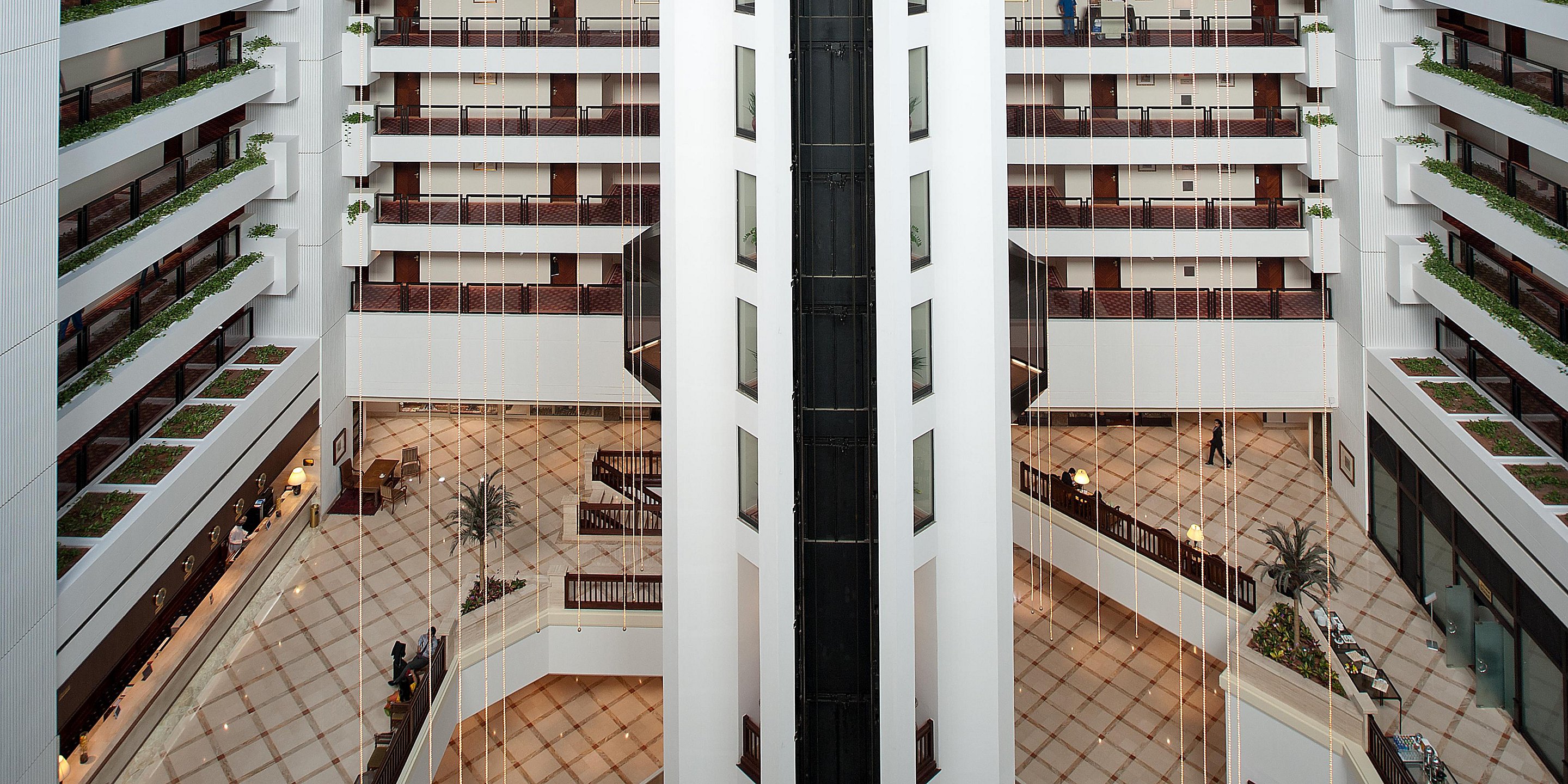 InterContinental Muscat, an IHG Hotel Club Atrium