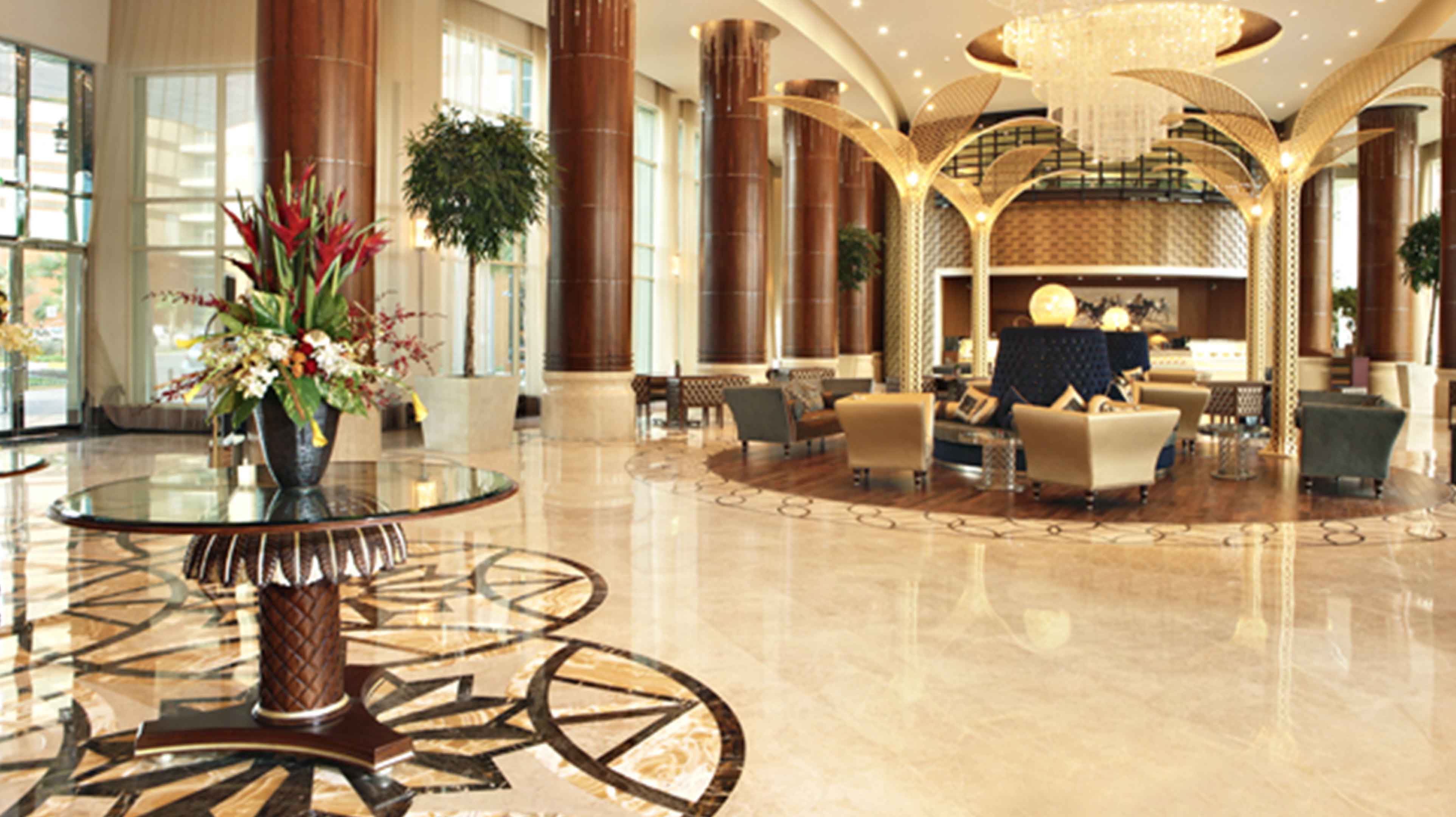 Khalidiya Palace Rayhaan by Rotana Lobby