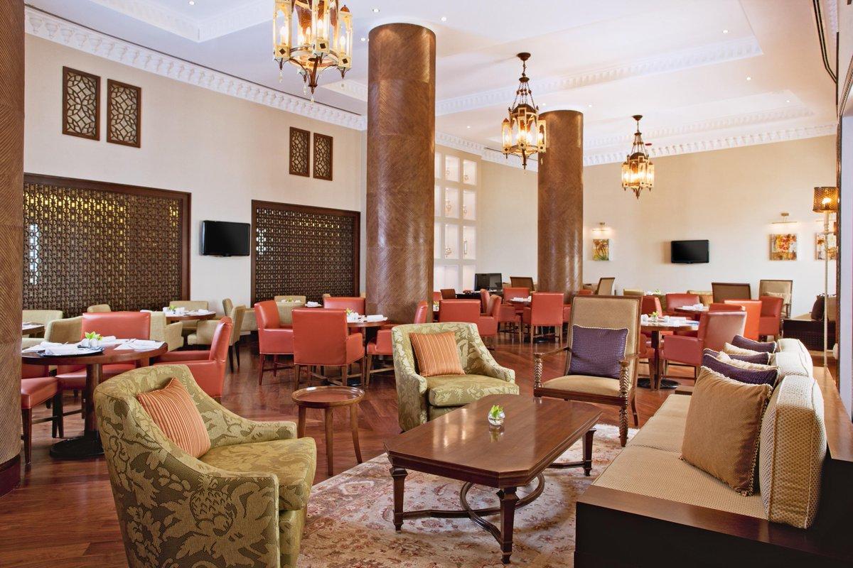 Sofitel Bahrain Zallaq Thalassa Sea & Spa Club Lounge Sofas