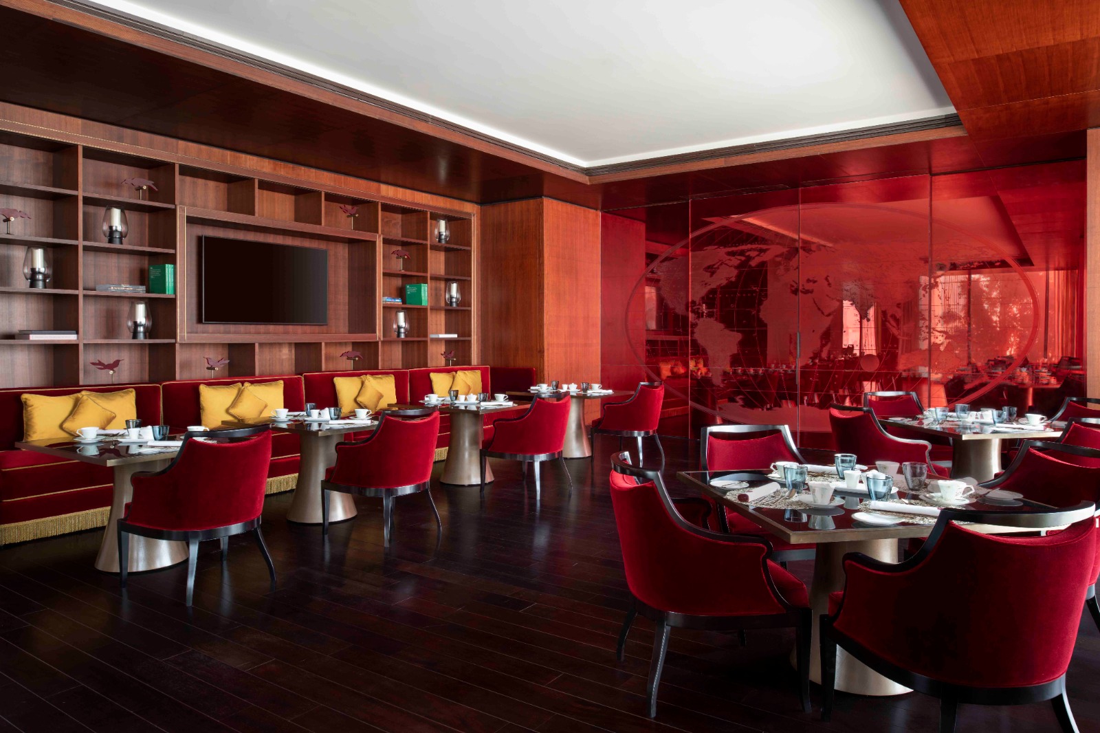 Banyan Tree Doha at La Cigale Mushaireb Executive Club Lounge Dining Tables