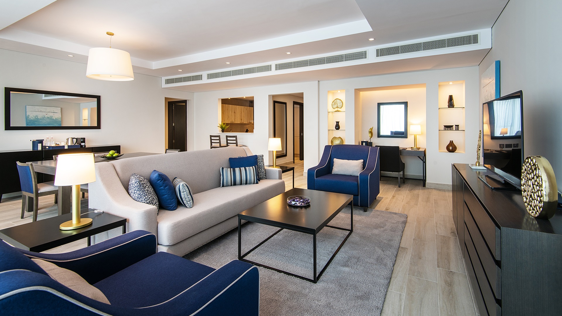 Centara West Bay Hotel & Residences Doha Luxury Suite